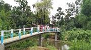 Construction of footbridge from Dong dukan to Lumphyllut Village